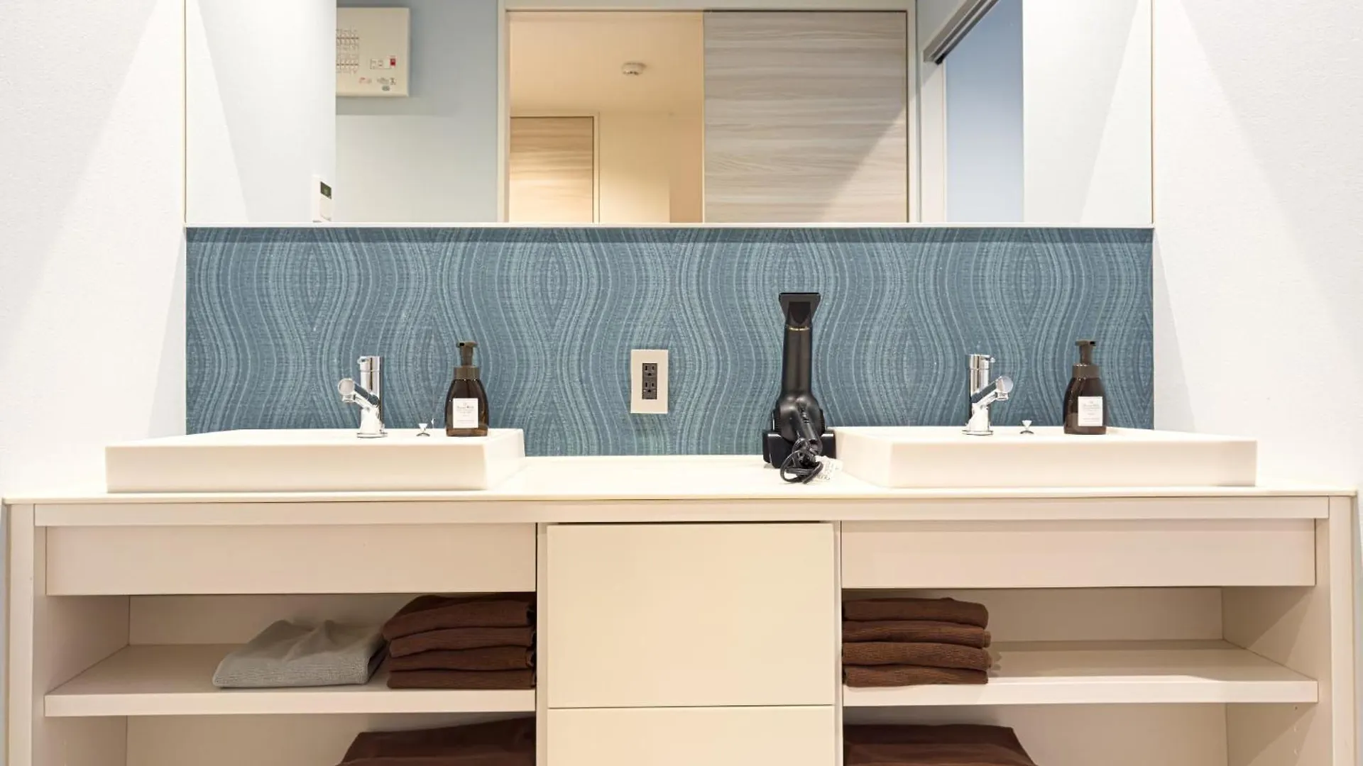 Amp Flat Gion - Vacation Stay 00267V Фукуока